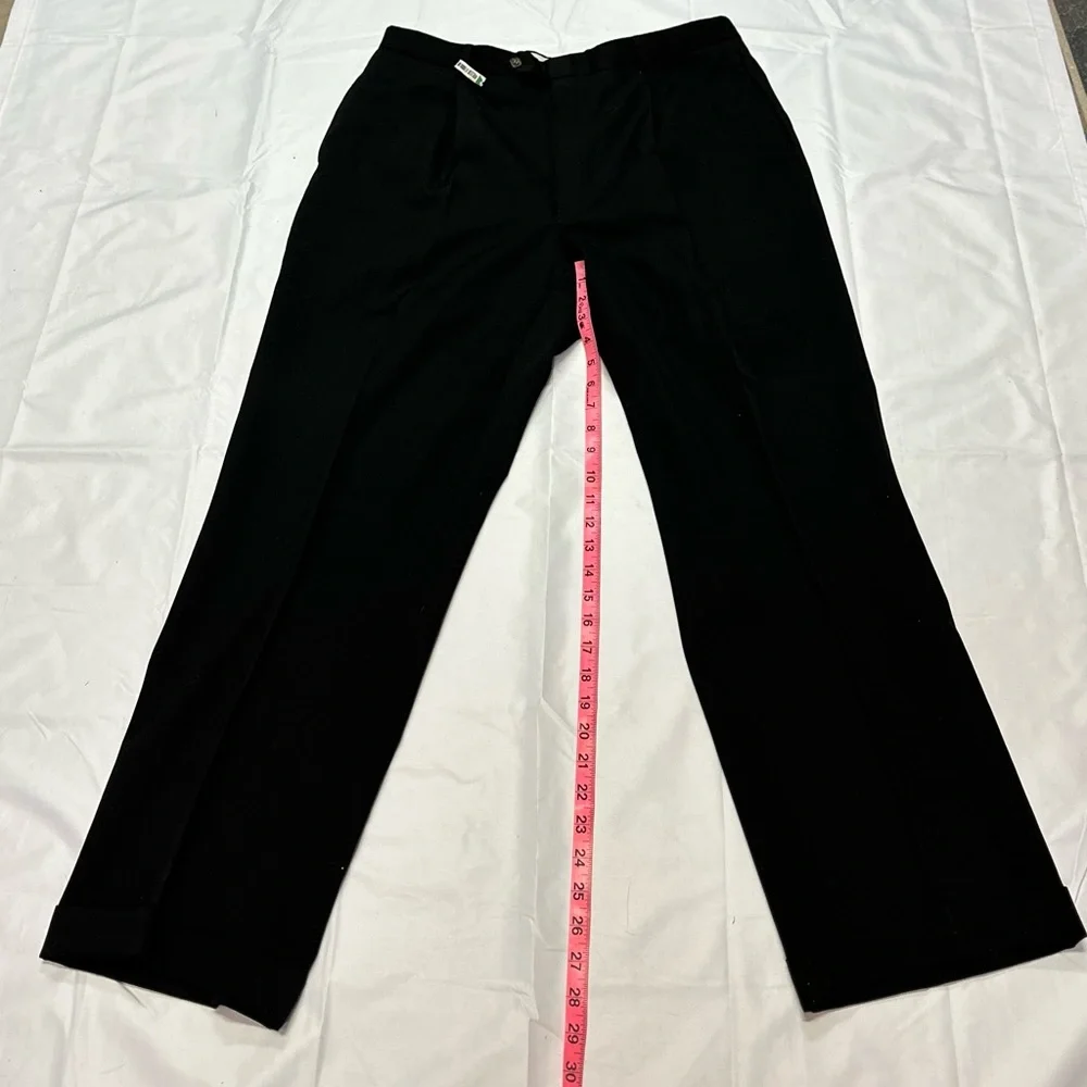 Tommy Hilfiger Black Pleated Men’s Slacks Size 34 EUC